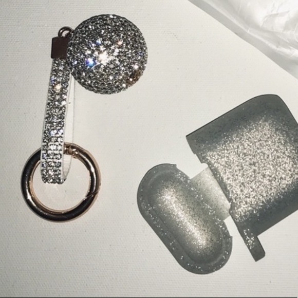 FREE w/$30 purchase AirPods silicon case keychain - Picture 2 of 3